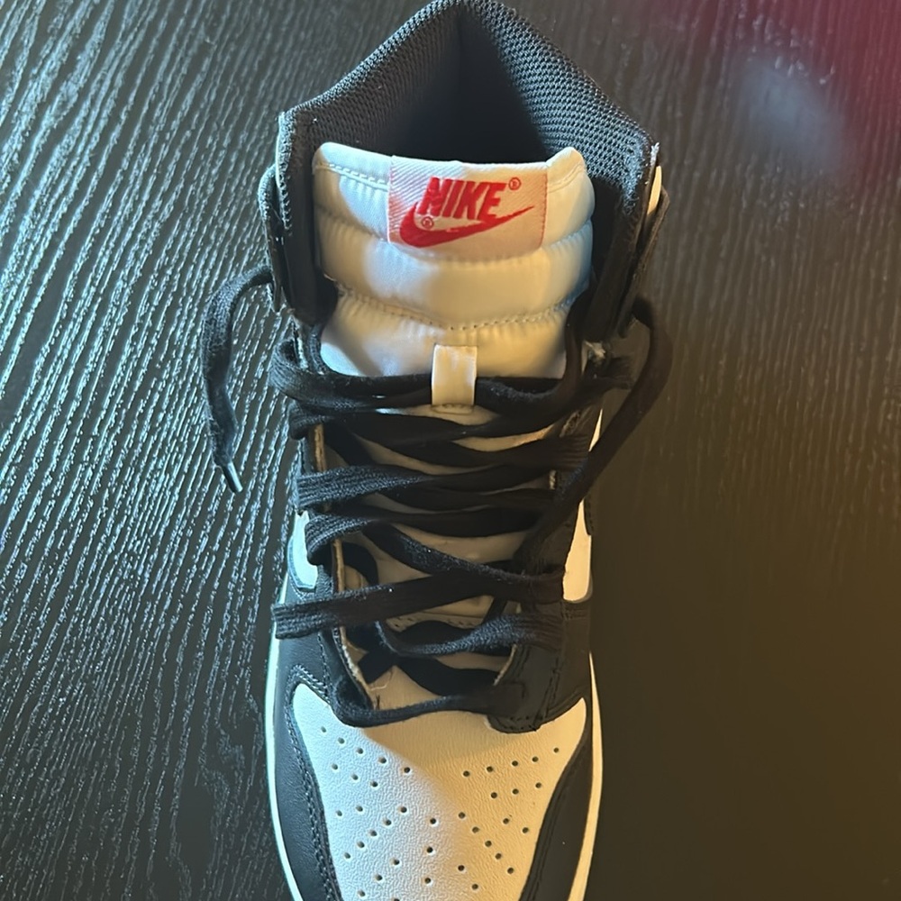 Women’s Nike Dunk High Retro Panda Black White Size 7.5 Basketball Shoe - Picture 6 of 14